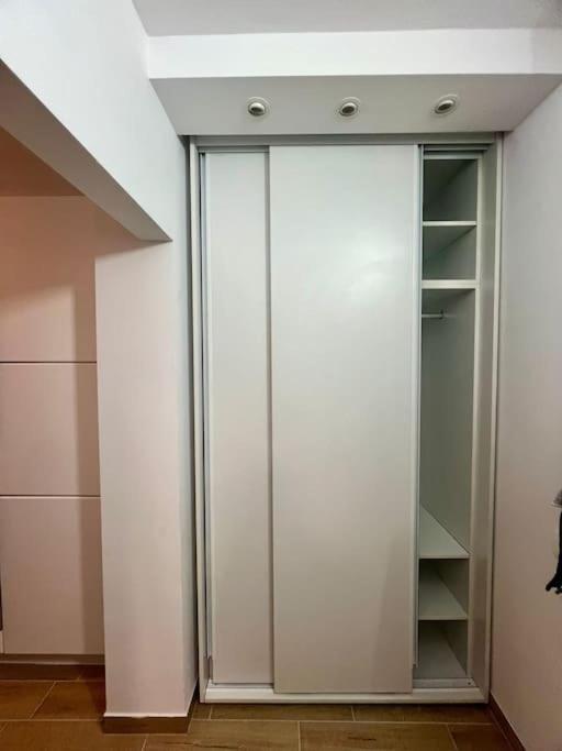 Cipariu Corner Apartment Клуж-Напока Екстериор снимка
